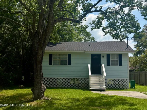 2306 Lewis Ave, Pascagoula, MS 39567