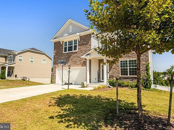 2nd image of 15 Port View Dr
