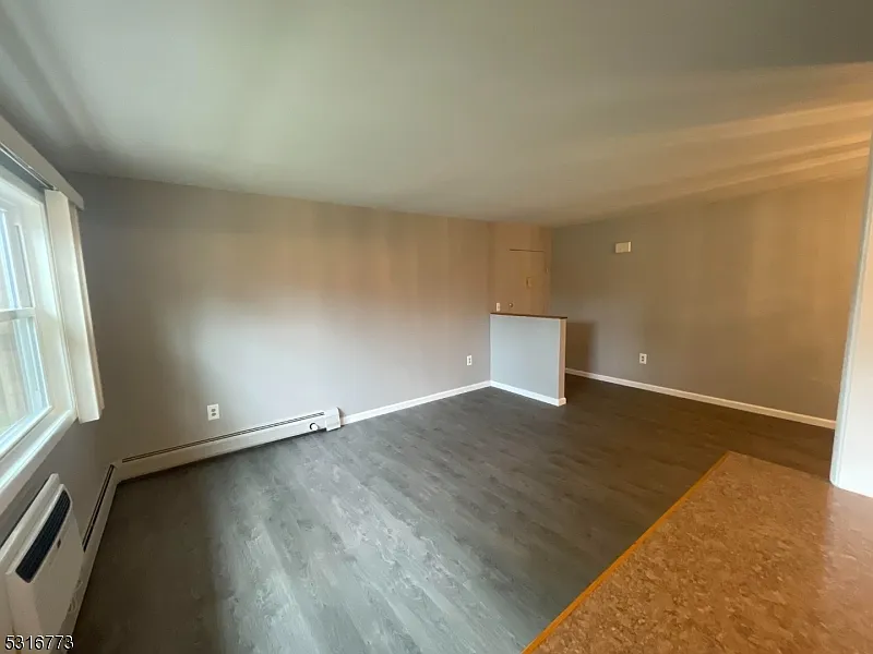 47 Hinchman Ave, Unit 1C, Wayne, NJ 07470 — Photo 3