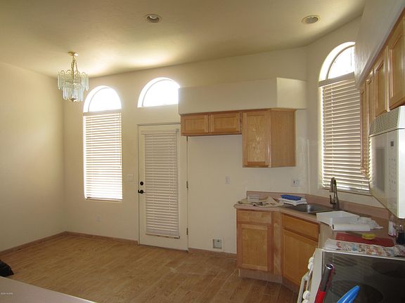 3rd image of 2363 W Via Di Silvio
