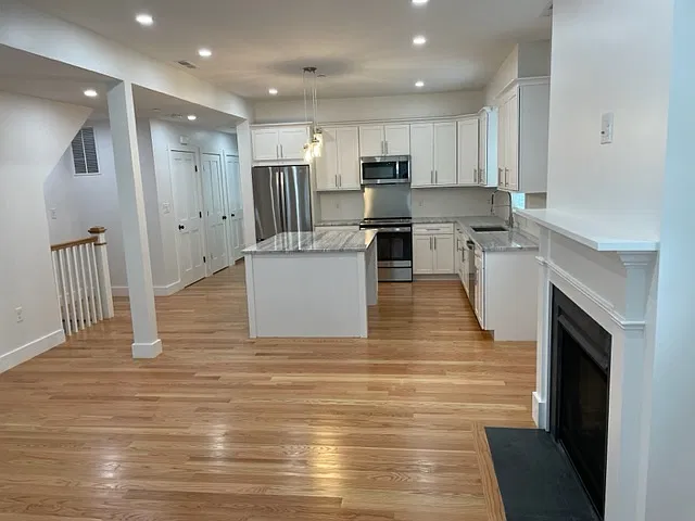 1 bed, 1300 sqft, $2,900 — Photo 1