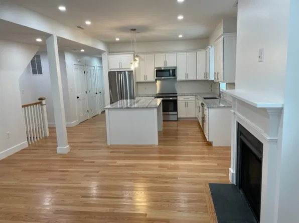 80 Fayette St #1, Watertown, MA 02472