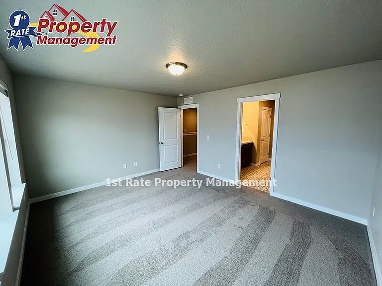 436 N Traquair Ln — Photo 6