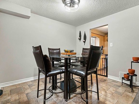 4th image of 228 Rands Rd