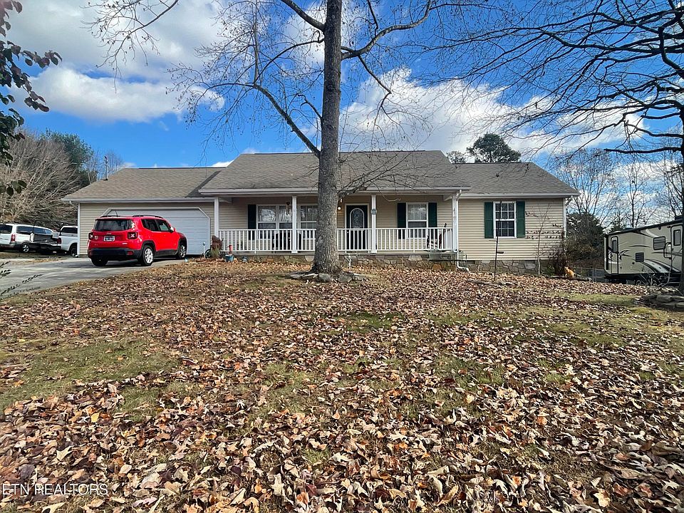 1st image of 616 Emerald Ave