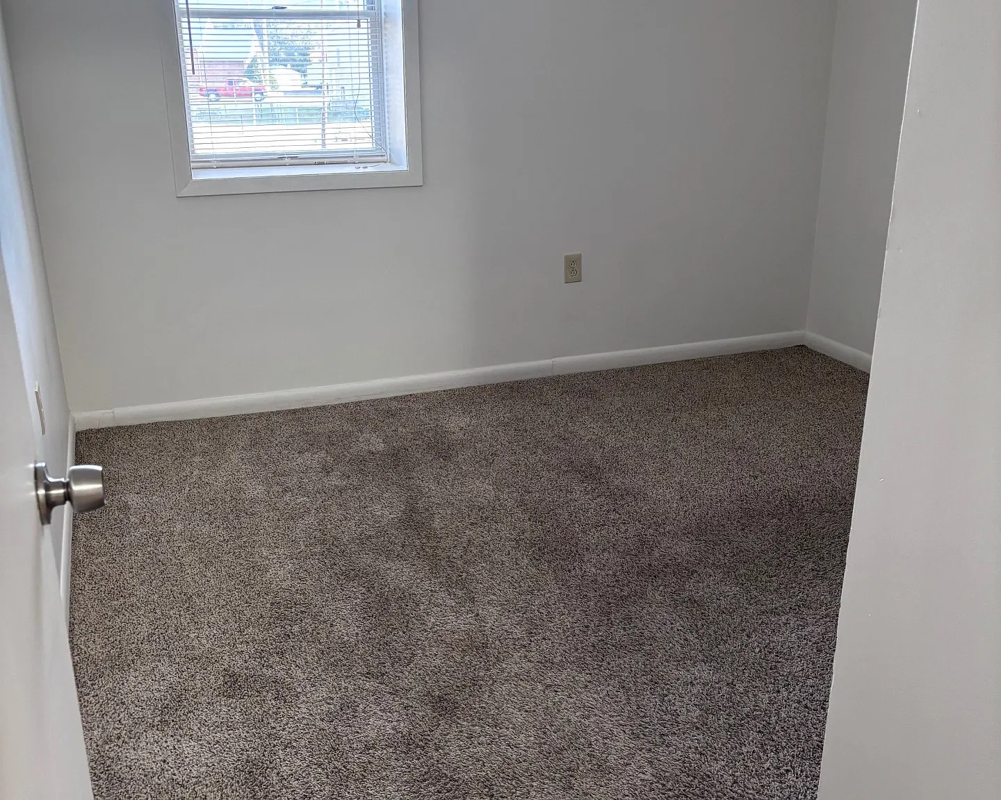 2 bed, 800 sqft, $950 — Photo 3