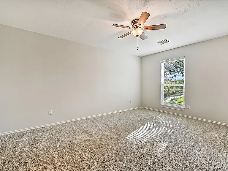 513 Meadow Bend Dr — Photo 26