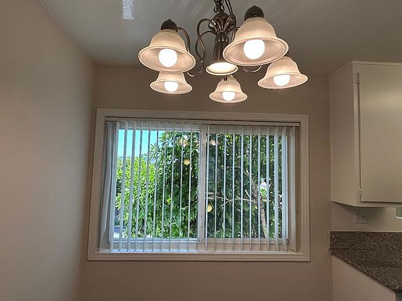 5th image of 14521 Margate St APT 8