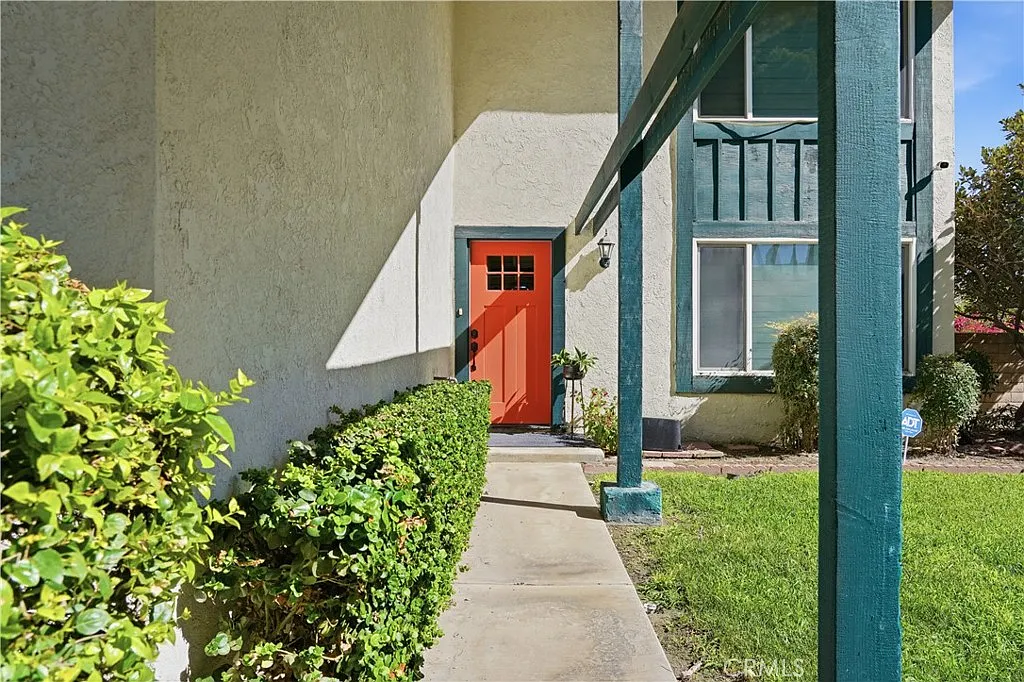 4 bed, 2.5 bath, 1944 sqft, $4,000 — Photo 4