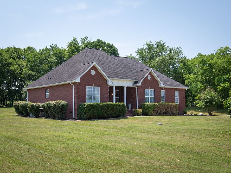1st image of 541 Newton Ln