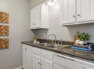 The Heights @Midtown Offering $150.00 off 1st month rent on a 12 month lease!, Tulsa, OK 74105