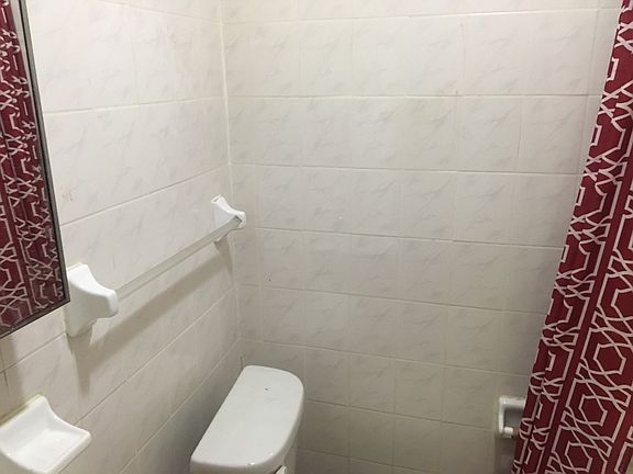 3rd image of 251 Wyckoff Ave #2MK