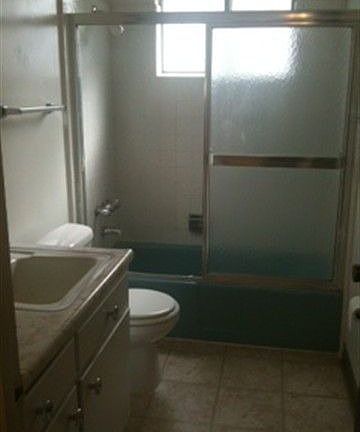 5th image of 8500 Bancroft Ave