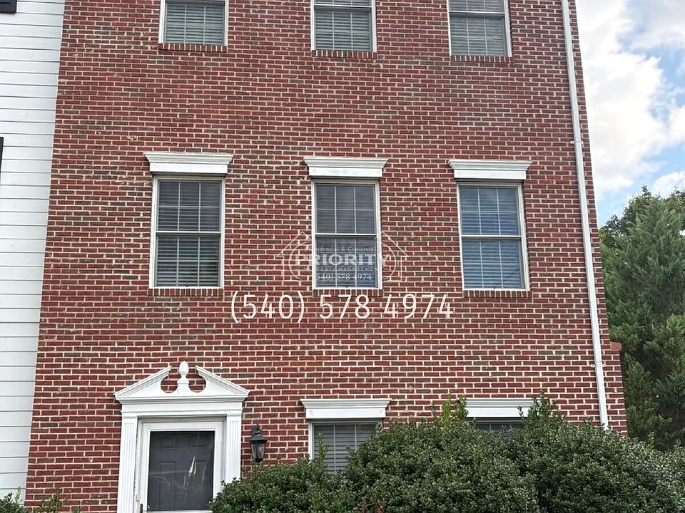 141 Flora Vista Ln