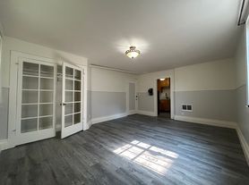 1514 NE 17th Ave