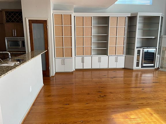 3rd image of 5218 Petty St Unit A