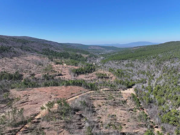 1 Poteau Mountain Rd, Poteau, OK 74953