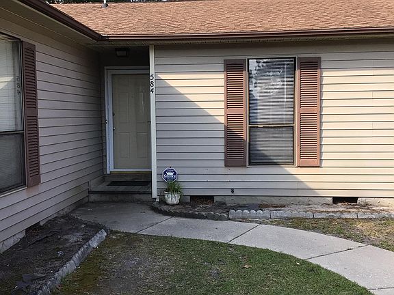 2nd image of 584 Countrytown Dr