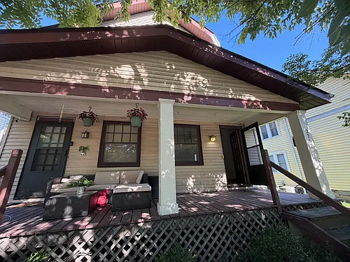 2757 Indianola Ave Photo 1