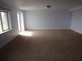 5th image of 1987 Woodview Dr