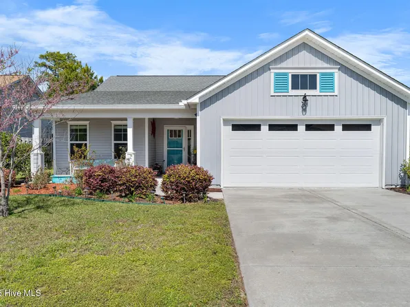 4453 Maritime Oak Drive SE, Southport, NC 28461