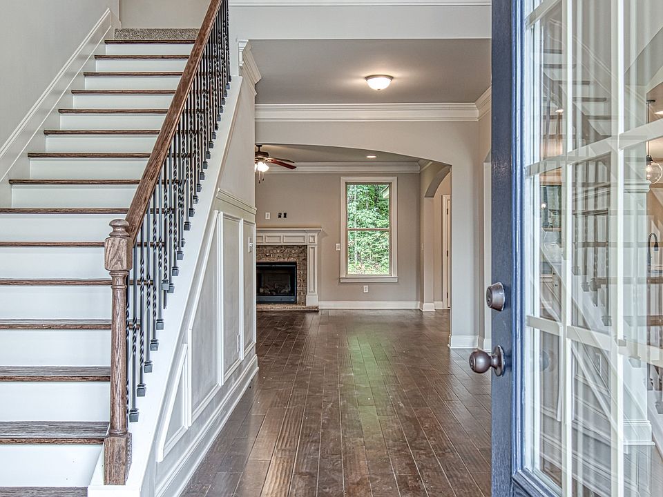 1st image of 112 Classica Dr