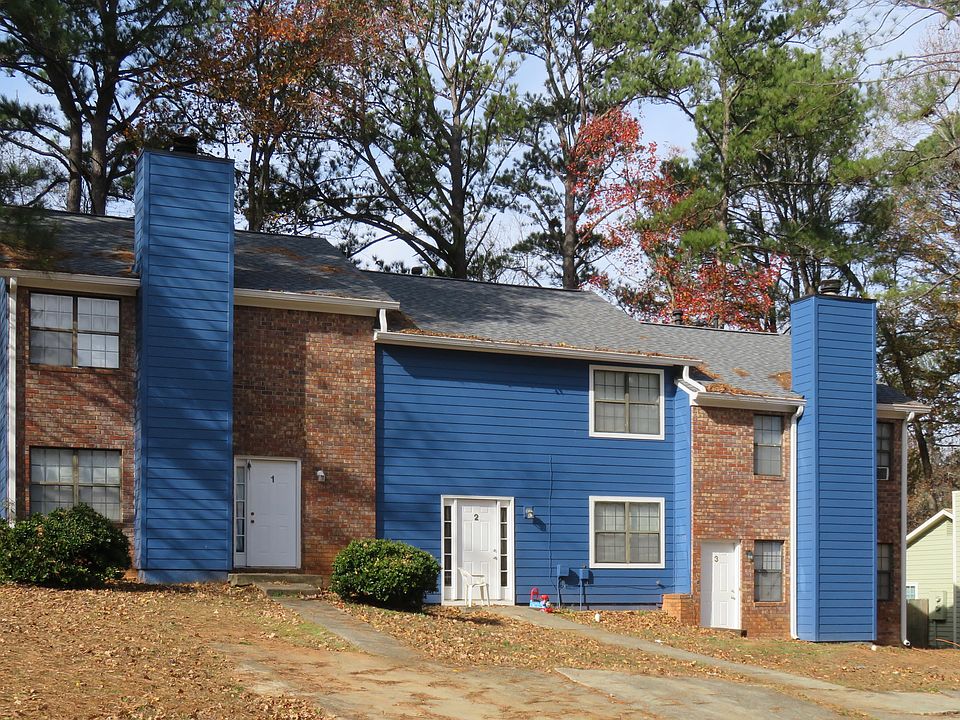 1st image of 4021 A & B Hawthorne Cir