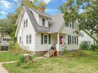 2625 Cedar Heights Dr, Cedar Falls, IA 50613