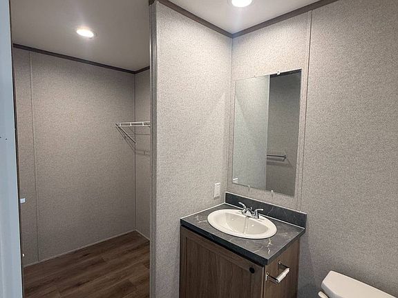 5th image of 1713 B St