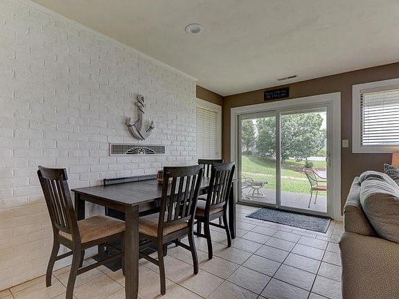5th image of 45 Sailors Cove Dr Unit 804