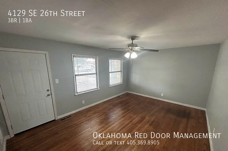 3 bed, 1036 sqft, $1,100 — Photo 2
