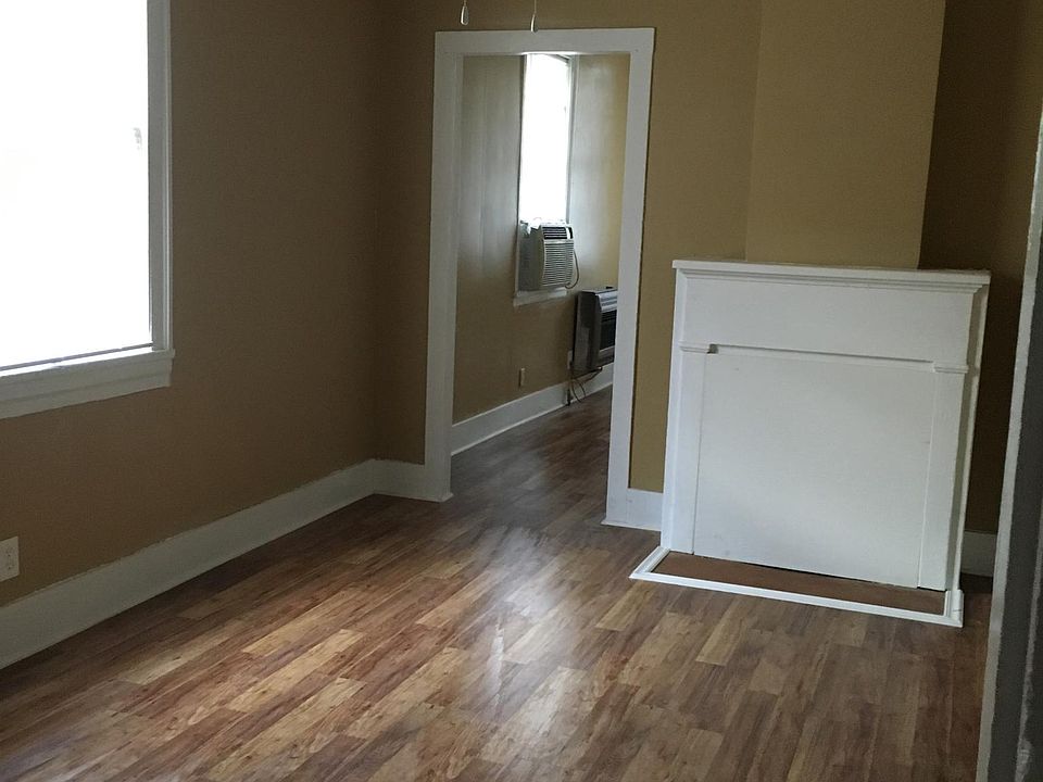1st image of 23675 Eden St