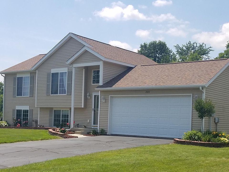 1st image of 14711 Ivorystone Dr NE #4