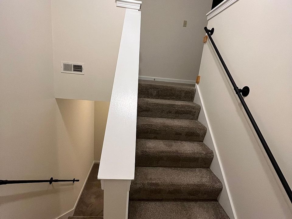 2nd image of 102 Jeffrey St