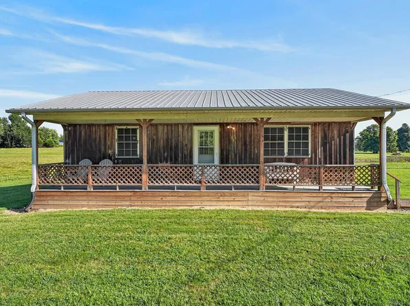 131 Fisk Rd, Livingston, TN 38570