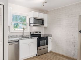 721 Reinhard Ave, Columbus, OH