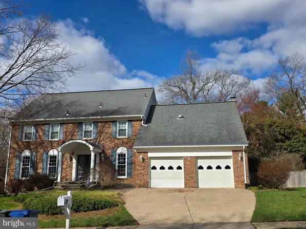5904 Benfield Dr, Alexandria, VA 22310