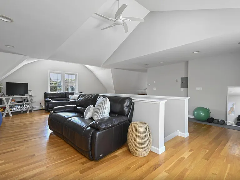 15 Bay View Rd — Photo 4