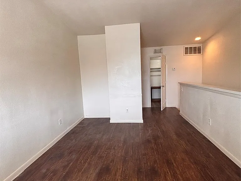 2110 Wilcrest Dr #123 — Photo 19