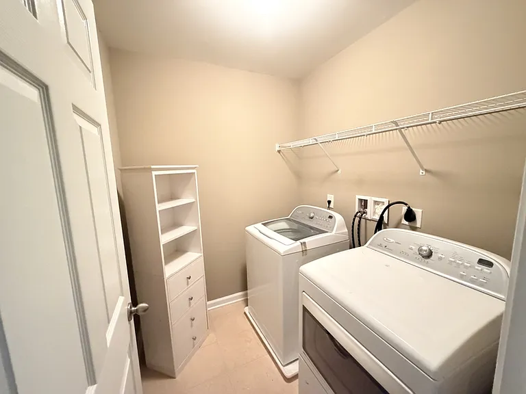 3329 Fernview Dr — Photo 12