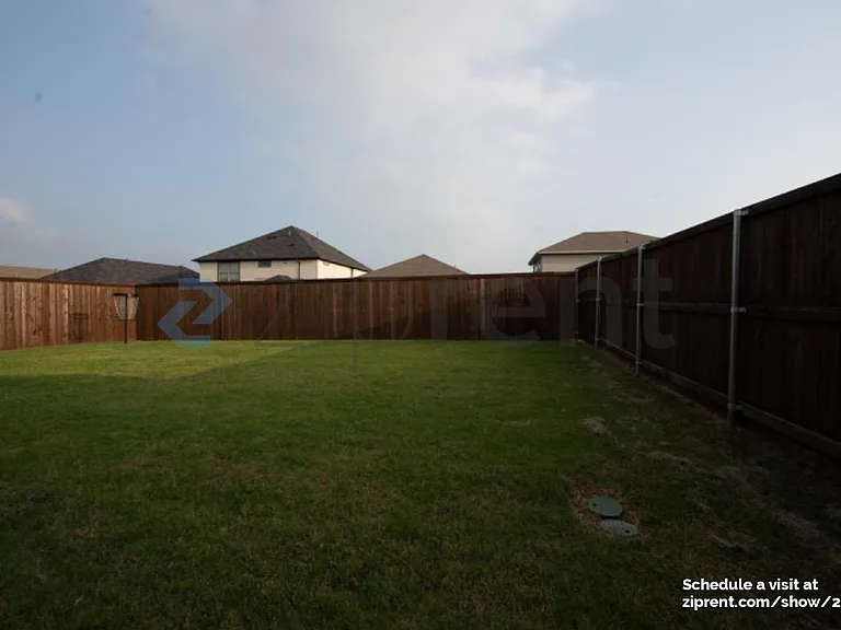 3427 Flatiron Dr — Photo 17