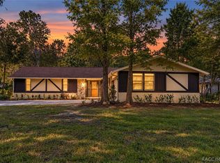 12 Sycamore Ct E, Homosassa, FL 34446