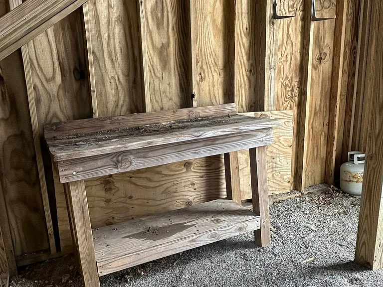 Workbench under deck
