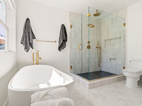 5th image of 1826 NW Miller Rd