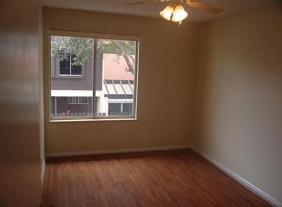 3rd image of 5288 Bosque Ln