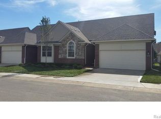 50122 Watling St, Shelby Township, MI 48317