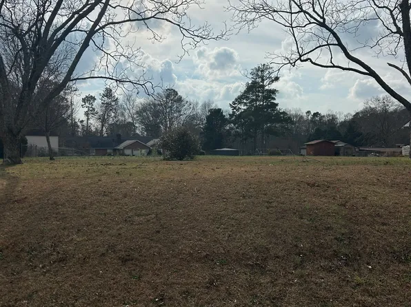 314 Maddox Rd, Griffin, GA 30224