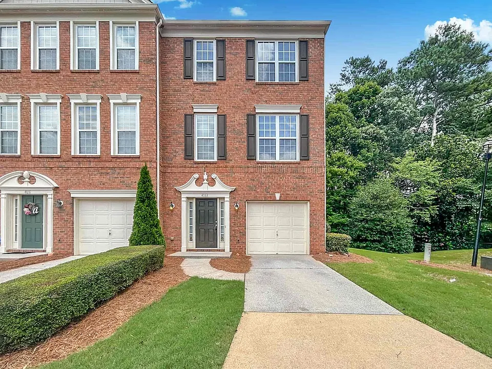 4033 Edgecomb Dr