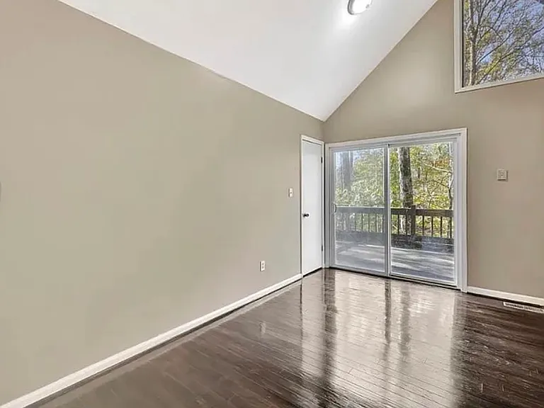 2828 Adams St — Photo 11