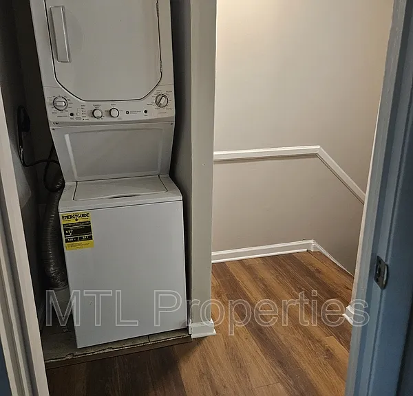 1248 Grove Park Ln #1 — Photo 9